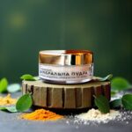 Мінеральна пудра [маскує недоліки, невідчутна на шкірі]